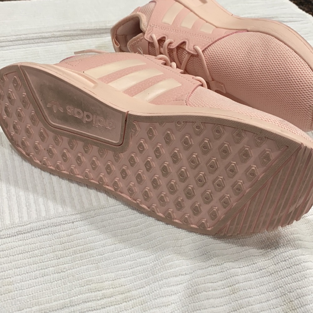 Pink Addidas - Picture 4 of 5